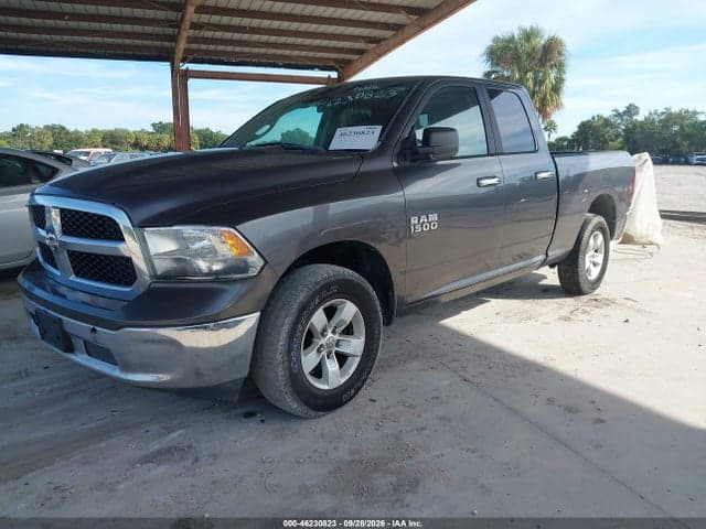 2017 RAM 1500 SLT 4X4 6'4 BOX 2