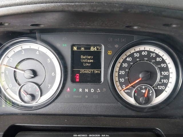 2017 RAM 1500 SLT 4X4 6'4 BOX 7