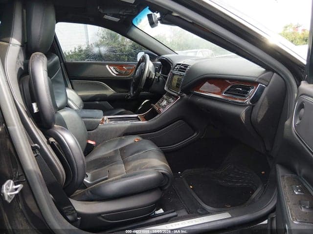 2017 LINCOLN CONTINENTAL RESERVE 5