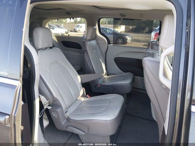 2018 CHRYSLER PACIFICA TOURING L PLUS 8