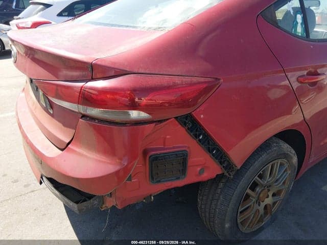 2018 HYUNDAI ELANTRA SEL 6