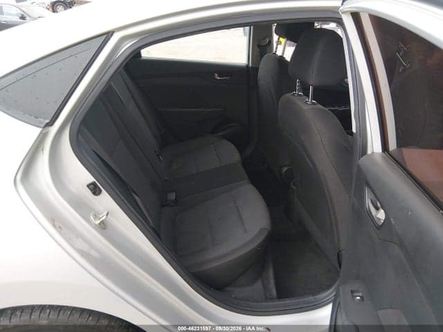 2019 HYUNDAI ACCENT SE 8