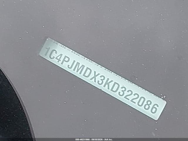 2019 JEEP CHEROKEE LIMITED 4X4 17
