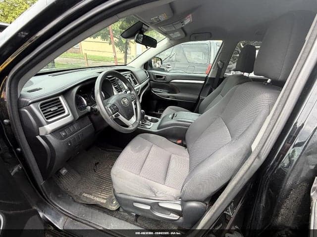 2018 TOYOTA HIGHLANDER LE 5