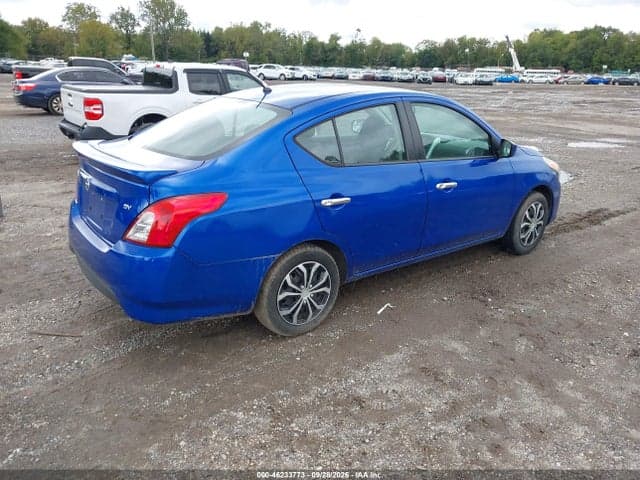 2017 NISSAN VERSA 1.6 SV 4