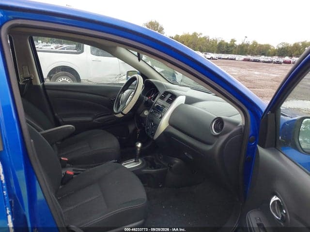 2017 NISSAN VERSA 1.6 SV 5