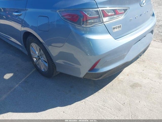 2018 HYUNDAI SONATA HYBRID SE 19