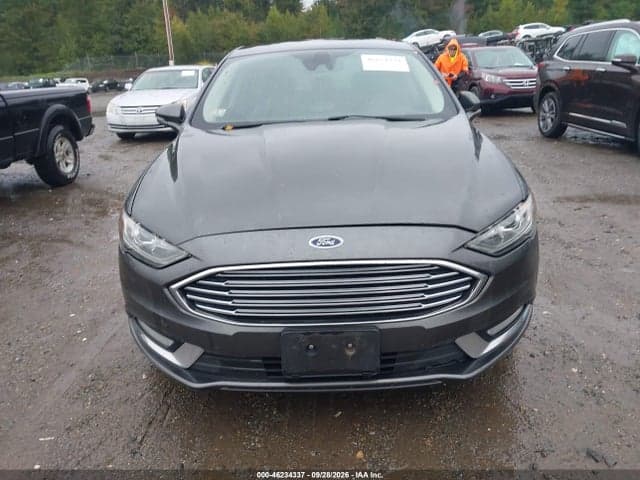 2017 FORD FUSION SE 12