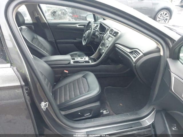 2017 FORD FUSION SE 5