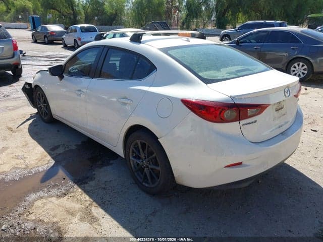 2018 MAZDA MAZDA3 TOURING 3
