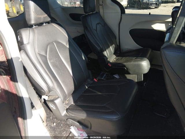 2018 CHRYSLER PACIFICA TOURING L PLUS 8