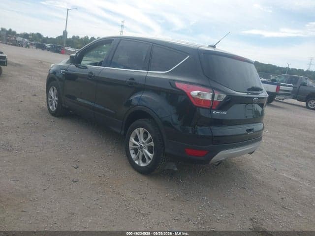 2017 FORD ESCAPE SE 3