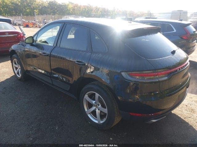 2021 PORSCHE MACAN 3