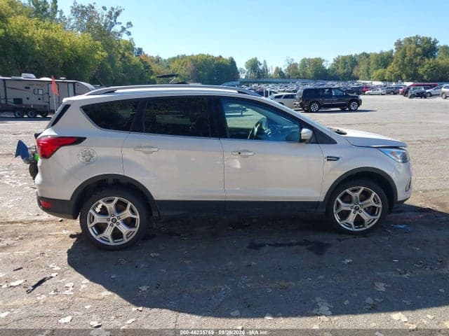 2019 FORD ESCAPE TITANIUM 14