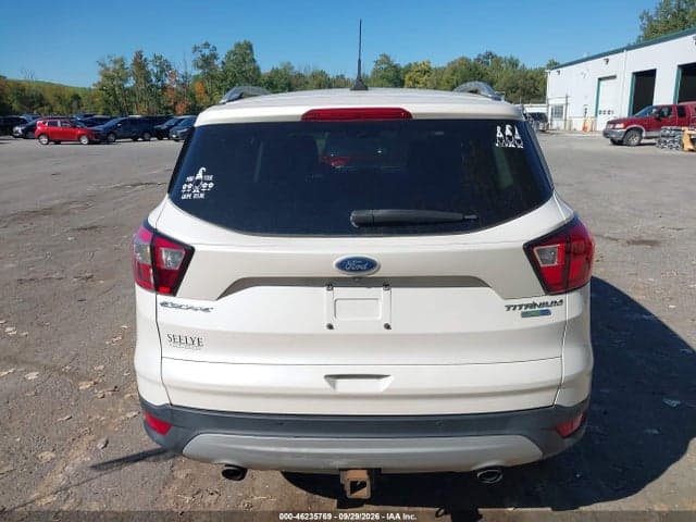 2019 FORD ESCAPE TITANIUM 17