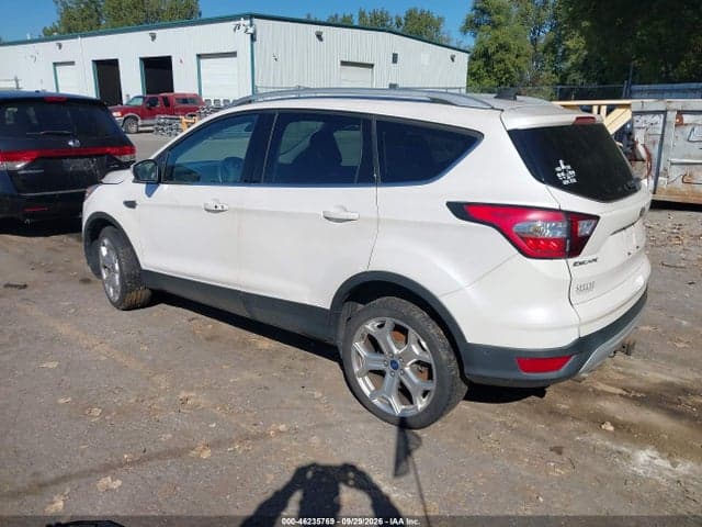 2019 FORD ESCAPE TITANIUM 3