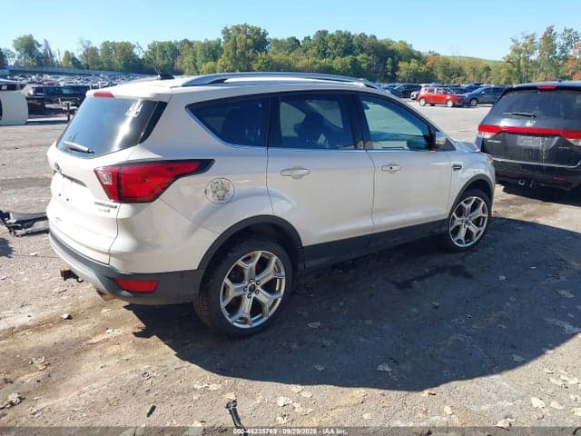 2019 FORD ESCAPE TITANIUM 4