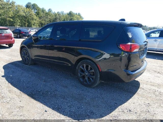 2020 CHRYSLER PACIFICA TOURING 3