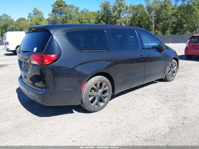 2020 CHRYSLER PACIFICA TOURING 4