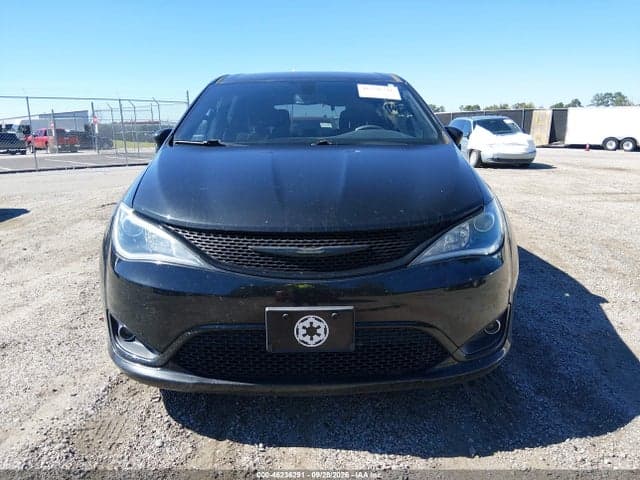2020 CHRYSLER PACIFICA TOURING 6