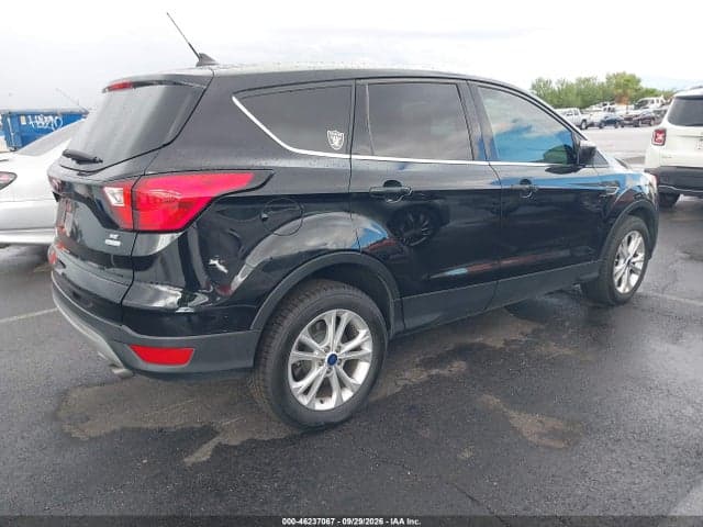 2019 FORD ESCAPE SE 4