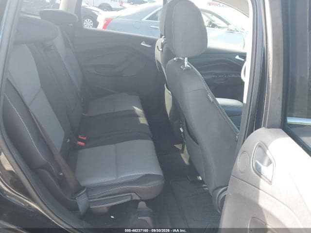 2017 FORD ESCAPE SE 8