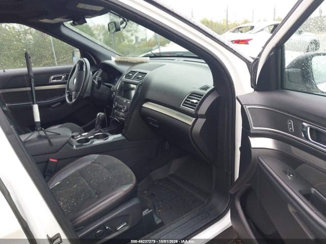 2018 FORD EXPLORER XLT 5