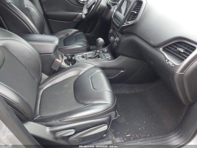 2019 JEEP CHEROKEE LATITUDE PLUS 4X4 5