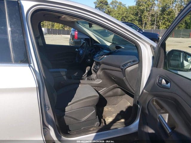 2017 FORD ESCAPE SE 5