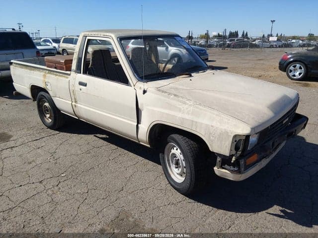 1986 TOYOTA PICKUP 1/2 TON RN50