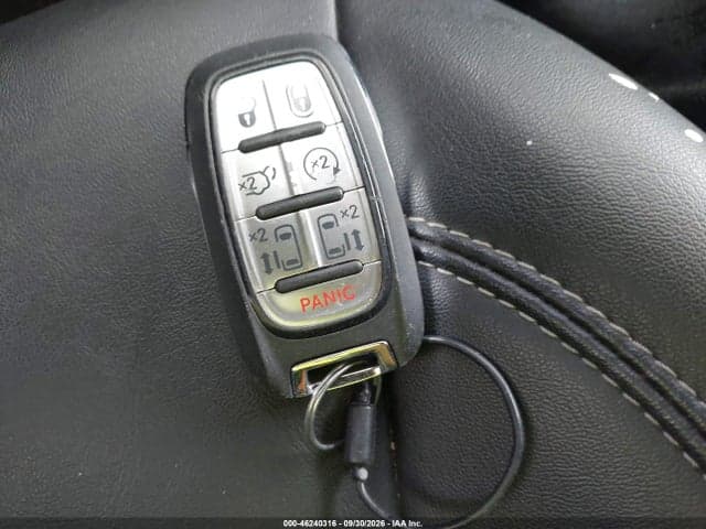 2025 CHRYSLER PACIFICA SELECT 11
