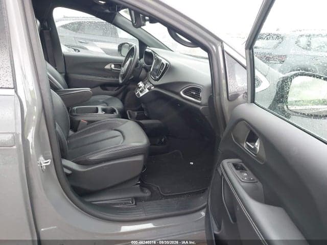 2025 CHRYSLER PACIFICA SELECT 5