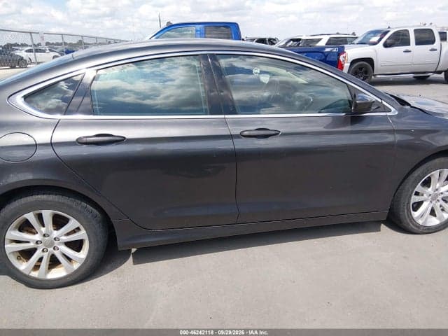 2017 CHRYSLER 200 TOURING 13