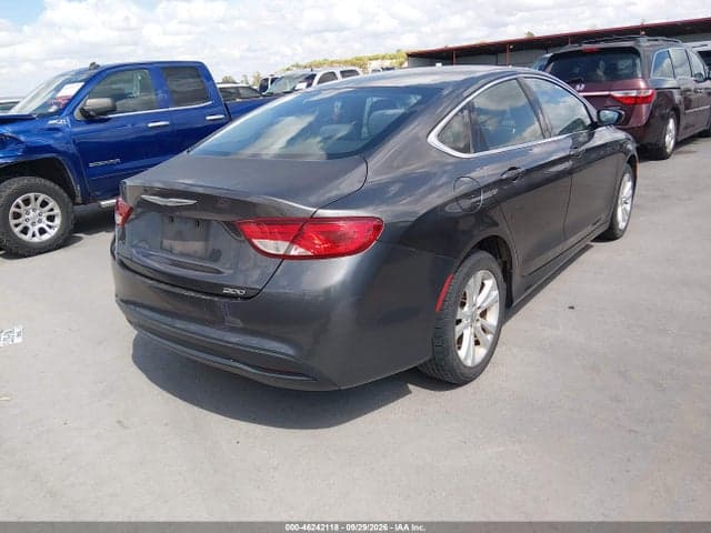 2017 CHRYSLER 200 TOURING 4