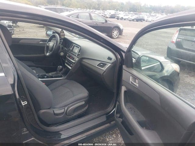 2018 HYUNDAI SONATA SE 5