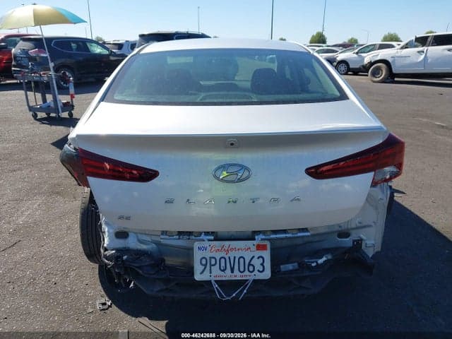 2019 HYUNDAI ELANTRA SE 17