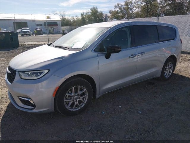2024 CHRYSLER PACIFICA TOURING L 2