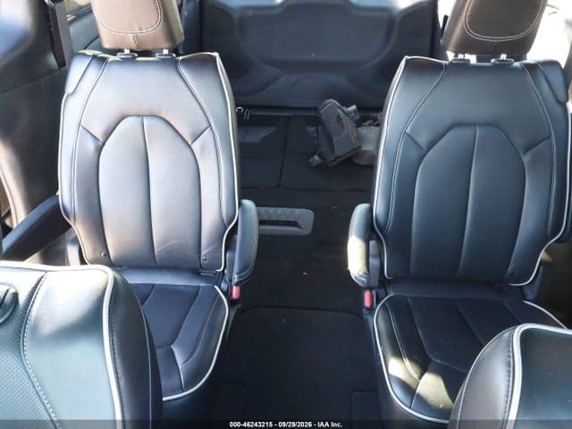 2025 CHRYSLER PACIFICA LIMITED 21