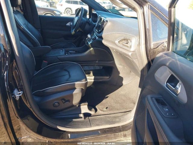 2025 CHRYSLER PACIFICA LIMITED 5