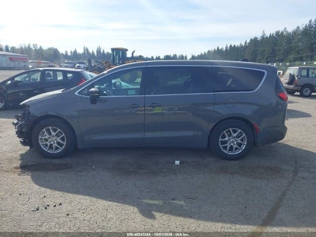 2025 CHRYSLER PACIFICA SELECT 15