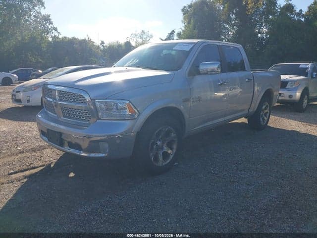 2017 RAM 1500 LARAMIE 4X4 5'7 BOX 2