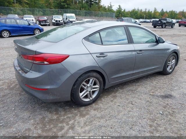 2018 HYUNDAI ELANTRA SE 4