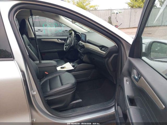 2022 FORD ESCAPE SEL 5