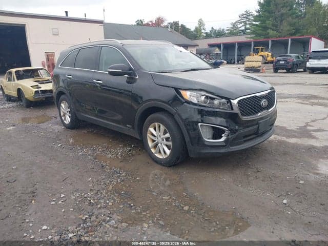 2017 KIA SORENTO 2.4L LX 1
