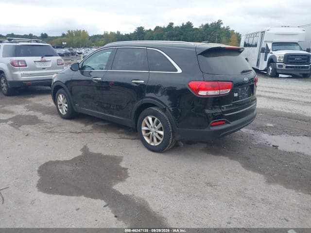 2017 KIA SORENTO 2.4L LX 3