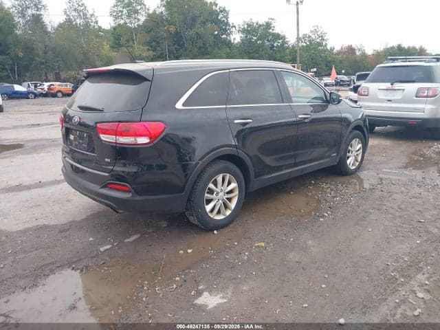 2017 KIA SORENTO 2.4L LX 4