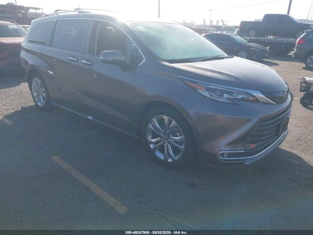 2023 TOYOTA SIENNA PLATINUM