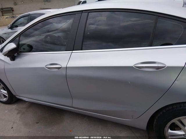 2018 CHEVROLET CRUZE LT AUTO 14