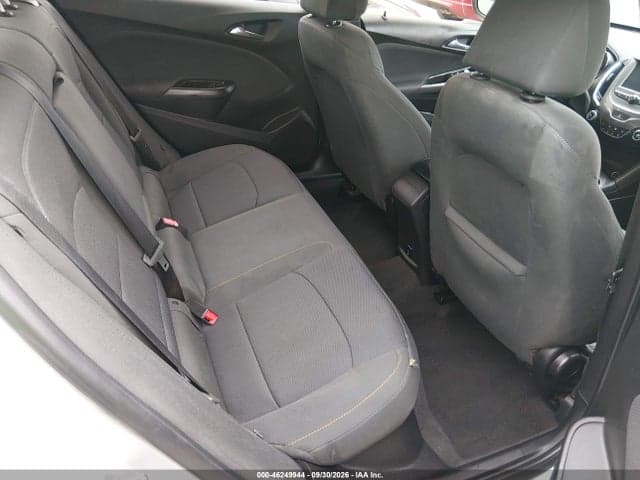 2018 CHEVROLET CRUZE LT AUTO 8