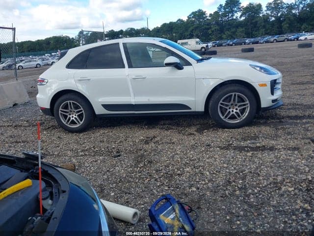 2021 PORSCHE MACAN 13